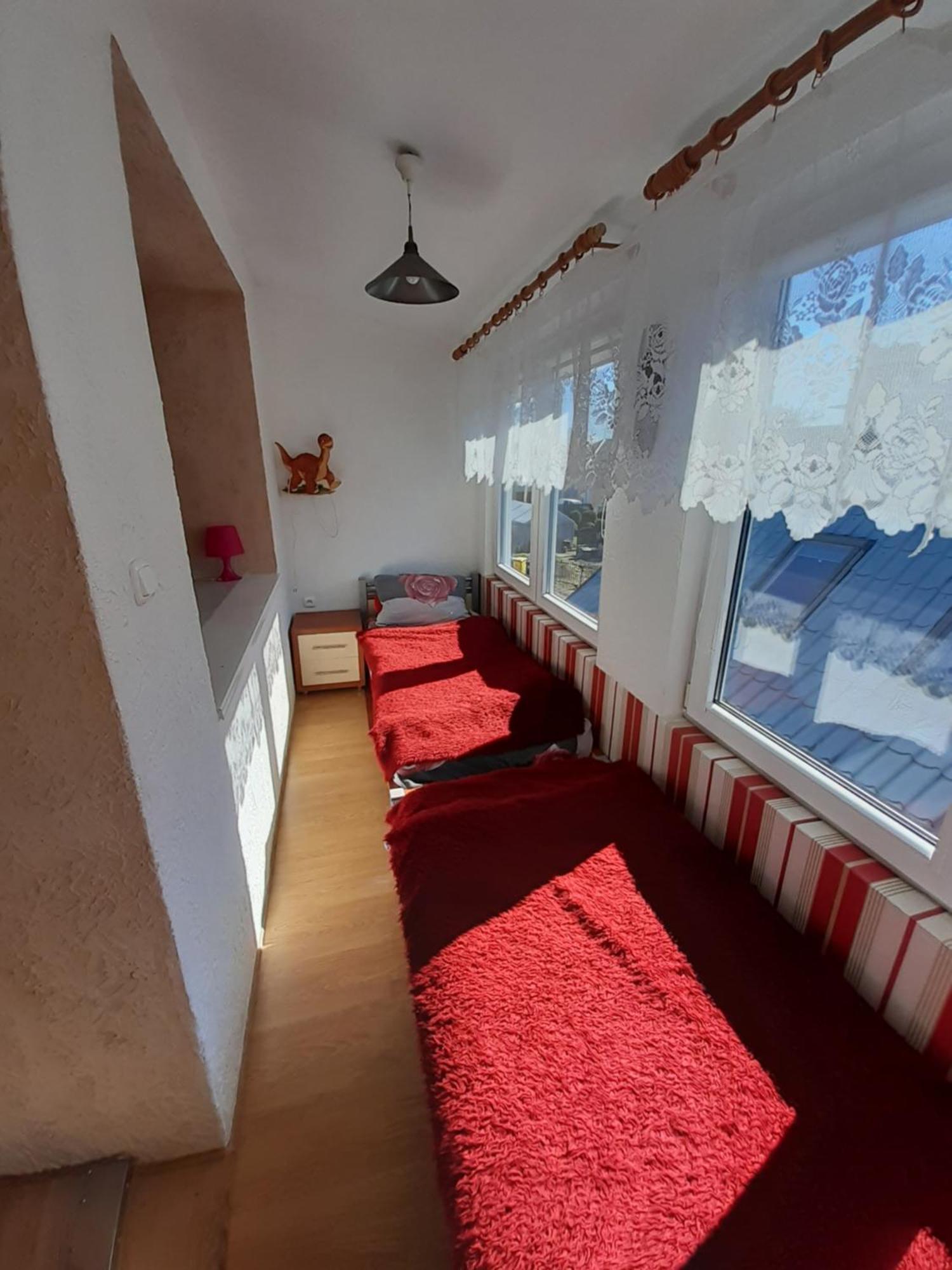 Wynajem Apartamentow I Pokoi. Устроне-Морске Экстерьер фото